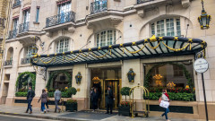 Пожар в луксозен хотел в центъра на Париж наложи масова евакуация