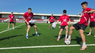 Всички футболисти от българския национален отбор по футбол са налице