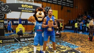 Баскетболният Левски върна в редиците си центъра Зейн Ноулс Бахамецът