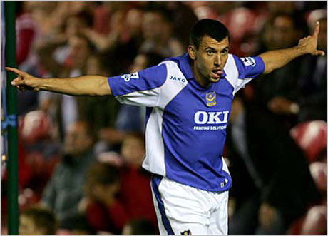 Феновете на Портсмут искат да видят Светльо Тодоров в игра