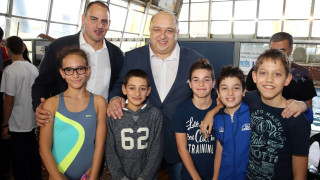 Повече от 500 плувци от четири страни стартират на най стария