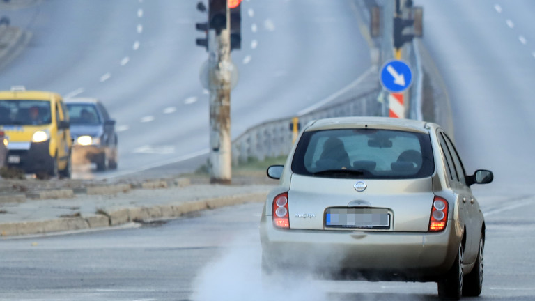 Глобиха шофьорите на десетки шумни автомобили и мотори в София
