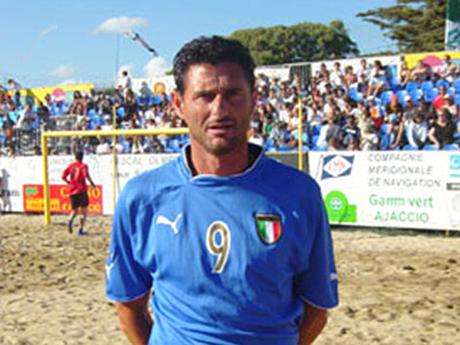 43-годишният Масимо Агостино е звездата на тима от Сан Марино