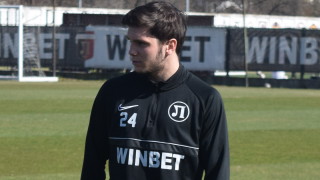 Представителният отбор на Локомотив Пловдив продължава с тренировките по време