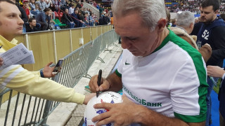 Христо Стоичков бе голямата звезда при откриване на голф турнир