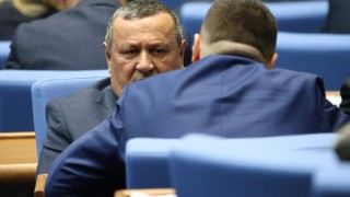 ДПС-ДПС иска яснота за парламентарното мнозинство