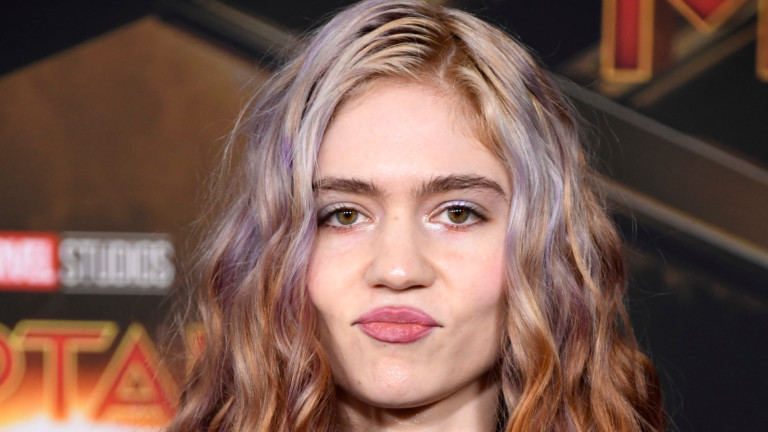 Шегите на Grimes след раздялата с Мъск