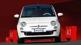 Fiat подготвя кросовър версия на модела 500