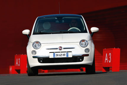Fiat подготвя кросовър версия на модела 500