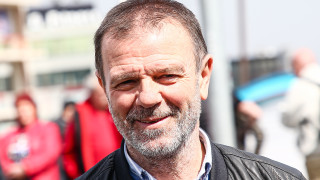 Доскорошният треньор на ЦСКА Стойчо Младенов може да подкрепи тима