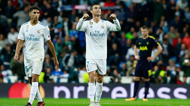 Лидерът на Реал (Мадрид) Кристиано Роналдо вкара от дузпа при