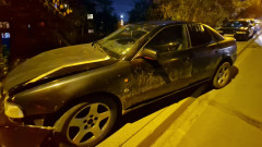 Шофьор с над 3 промила в кръвта завърши вечерта, удряйки паркирана кола