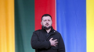 Украинският президент Владимир Зеленски по време на реч пред обществеността