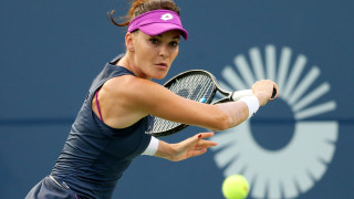 Поставената под №1 Агниешка Радванска стартира с победа участието си