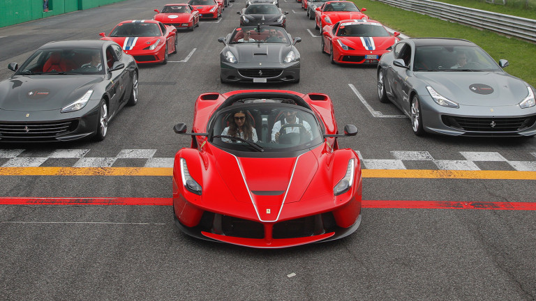 Ferrari пуска 15 нови модела, смята да удвои приходите си до 2022 година