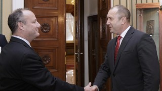 Държавният глава Румен Радев проведе среща с посланика на САЩ