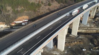 Институтът за пътна безопасност представи своя доклад за АМ Хемус Обезопасителните