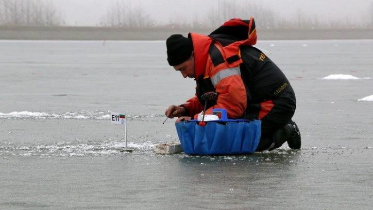 Руска легенда води нашите на  световното по риболов на лед