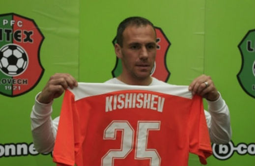 Кишишев прежали жена си, вдига нова сватба