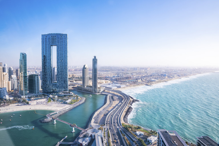 В емирствата сякаш сме в друг свят