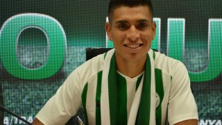 Нападателят Паоло Уртадо е подписал с Локомотив Пловдив твърди Тема