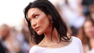 Преди броени дни моделът Бела Хадид се появи облечена доста нетрадиционно