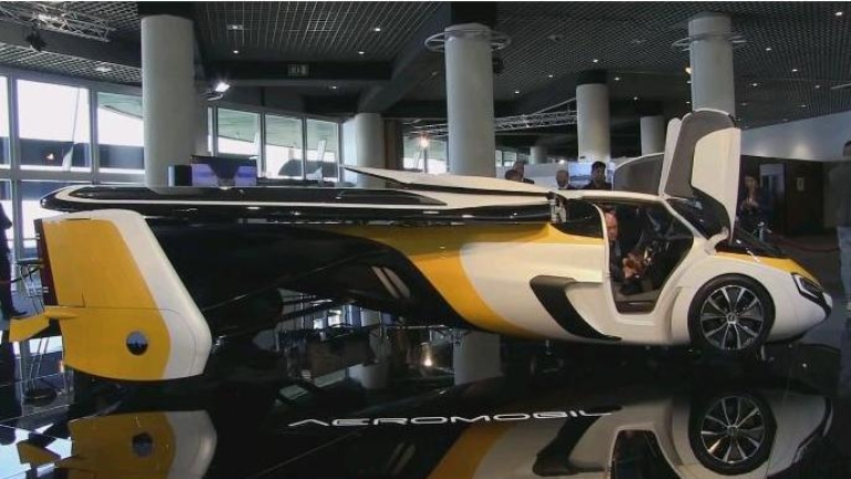 Показаха летящи коли на автошоу в Монако (ВИДЕО)