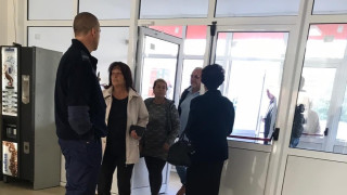 На редакционната ни поща се получи сигнал че изпълняващият длъжността