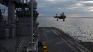 Китай отказва достъп на американски военен кораб в Хонконг