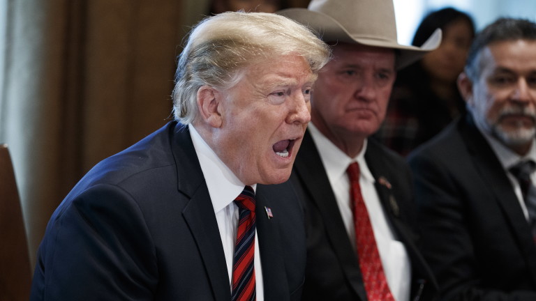 Президентът на САЩ Доналд Тръмп отхвърли твърденията, че е работил