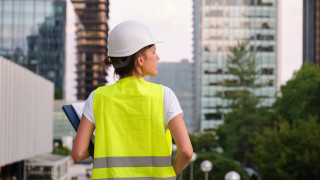 В Испания жилищното строителство отново се активизира но системните пречки