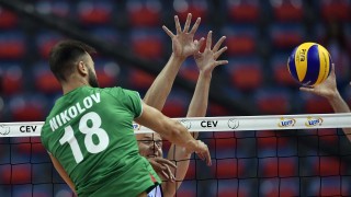 Българският национален отбор по волейбол се изправя срещу Сърбия в