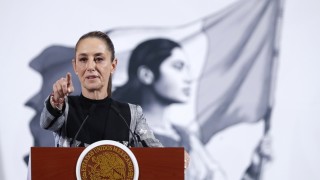 Канадският премиер Марк Карни разговаря с мексиканския президент Клаудия Шейнбаум