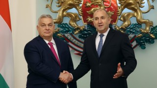 Защо Радев няма да е нов Орбан