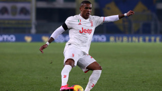 Тутоспорт твърди че Ювентус може да продаде Дъглас Коща на