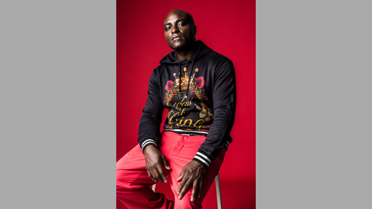 Популярният диджей и рап изпълнител Nana ще гостува у нас