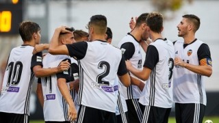 Дублиращият тим на Валенсия който е воден от българския треньор