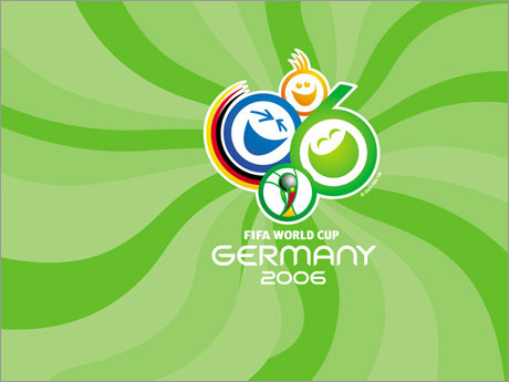 Осъдиха фен да върне хартийките от жребия за Мондиал 2006