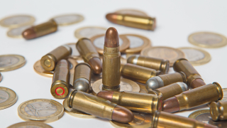 Българско оръжие за милиарди долари е влязло в Украйна през