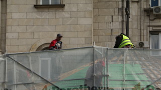 От Социалното министерство отчитат че почти 240 000 работни места