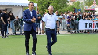 На 11 септември 2025 г от 11 00 ч на площад