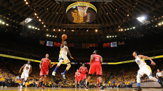 Голдън Стейт претърпя тежко поражение в първия си мач