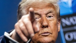 Само шест месеца след завръщането на Доналд Тръмп на президентския