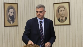 Предоставих достатъчно време на парламентарно представените партии да излязат от