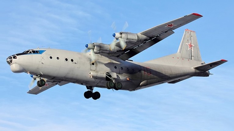 Украински товарен самолет Ан-12 на авиокомпания Мотор Сич Еърлайнс е