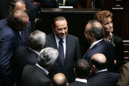 Берлускони "прокара" плана си за икономии