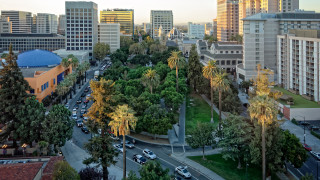 Най големият пенсионен фонд на САЩ държавният California Public Employees