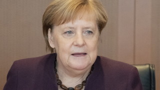 Канцлерът на Германия Ангела Меркел призова Европа да поеме контрол