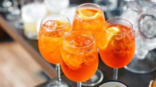 Тагът aperolspritz има около 1 200 000 публикации в Instagram
