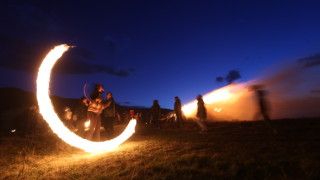 Българската православна църква почита днес празника Неделя Сиропустна наричана от